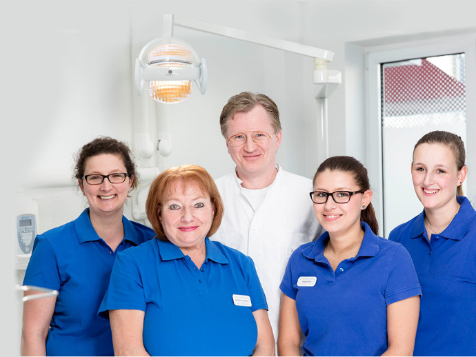 Dr.med.dent. Dierkes Praxisteam in Erkrath